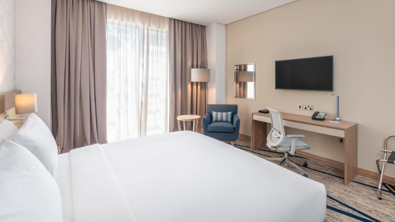 Holiday Inn & Suites Al Jubail By Ihg Al Fanatir Buitenkant foto
