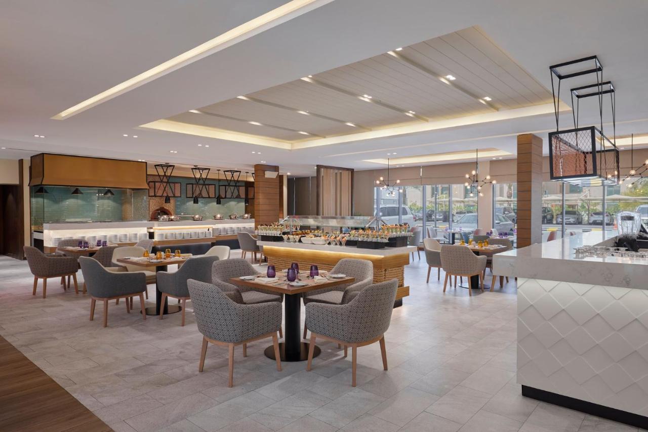 Holiday Inn & Suites Al Jubail By Ihg Al Fanatir Buitenkant foto