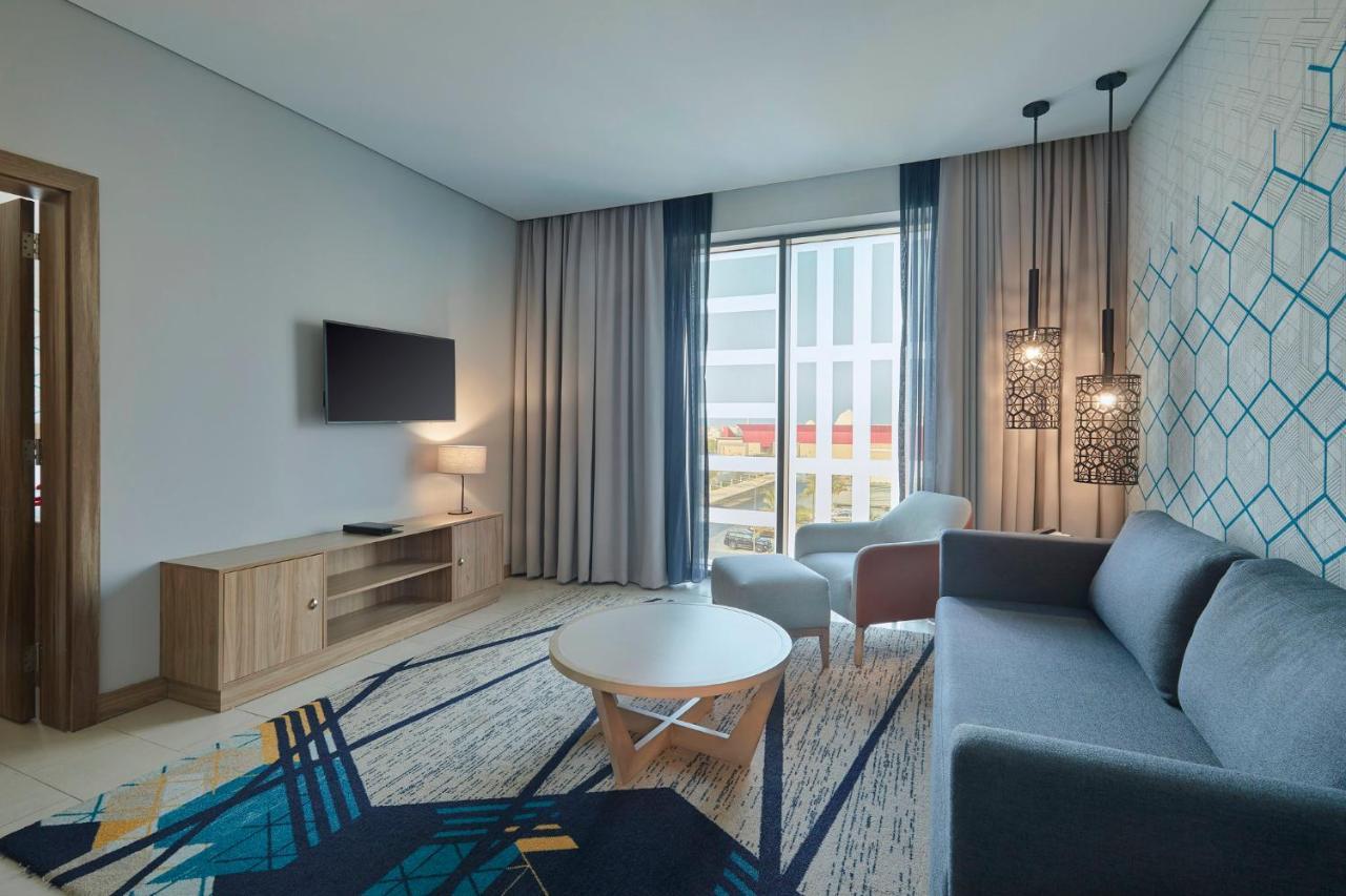Holiday Inn & Suites Al Jubail By Ihg Al Fanatir Buitenkant foto